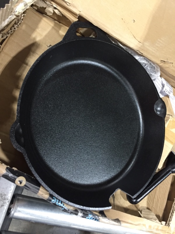 Photo 2 of Amazon Basics Cast Iron Skillet, 
