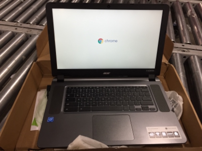 Photo 3 of Acer Chromebook 15 CB3-532-C8DF - Celeron N3060 / 1.6 GHz - Chrome OS - 4 GB RAM - 16 GB EMMC - 15.6 1366 X 768 (HD) - HD Graphics 400 - Wi-Fi Bluet
