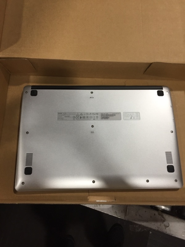 Photo 4 of Acer 315 15.6 Touch Celeron 4GB/64GB Chromebook 15.6 Full HD IPS Touchscreen Display Intel Celeron N4020 4GB LPDDR4 64GB EMMC Gigabit WiFi Blu
