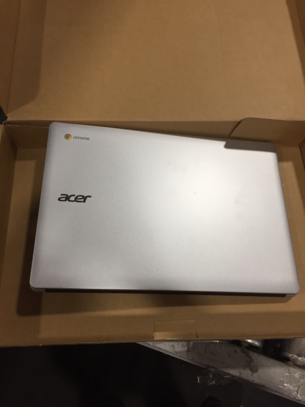 Photo 2 of Acer 315 15.6 Touch Celeron 4GB/64GB Chromebook 15.6 Full HD IPS Touchscreen Display Intel Celeron N4020 4GB LPDDR4 64GB EMMC Gigabit WiFi Blu
