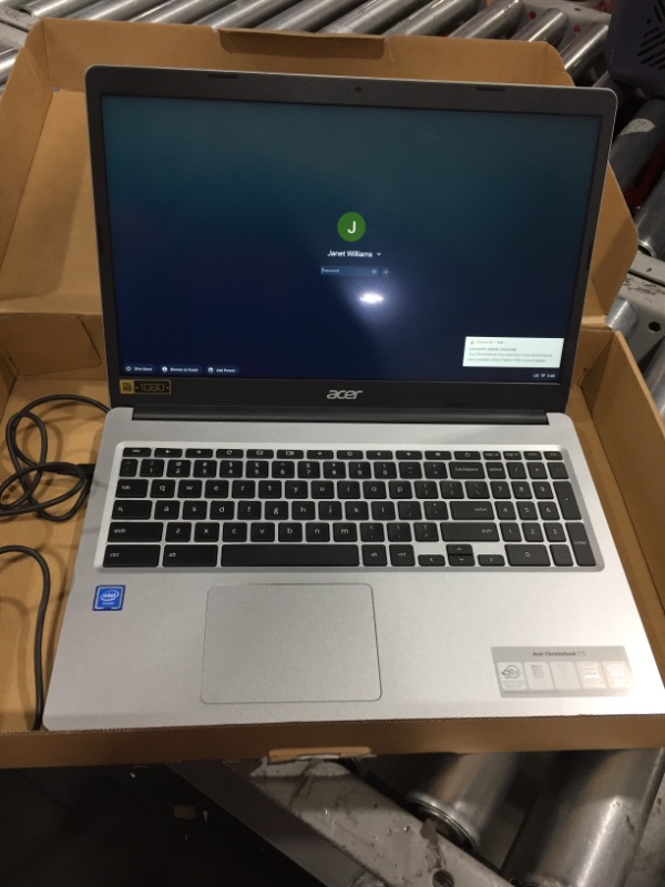 Photo 3 of Acer 315 15.6 Touch Celeron 4GB/64GB Chromebook 15.6 Full HD IPS Touchscreen Display Intel Celeron N4020 4GB LPDDR4 64GB EMMC Gigabit WiFi Blu
