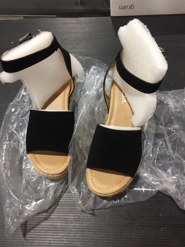 Photo 2 of 
Brand: Soda
Soda Topic Open Toe Buckle Ankle Strap Espadrilles Flatform Wedge Casual Sandal
size 6