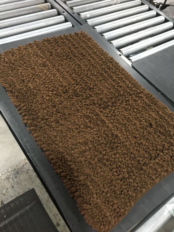 Photo 1 of 20"x30" BROWN BATHROOM RUG 