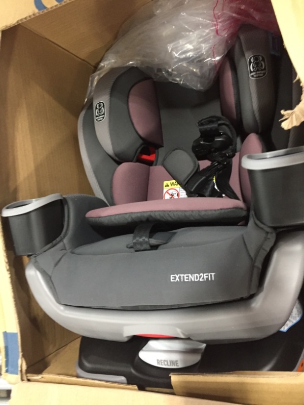 Photo 2 of Graco Extend2Fit 3-in-1 Car Seat, Norah Grey
