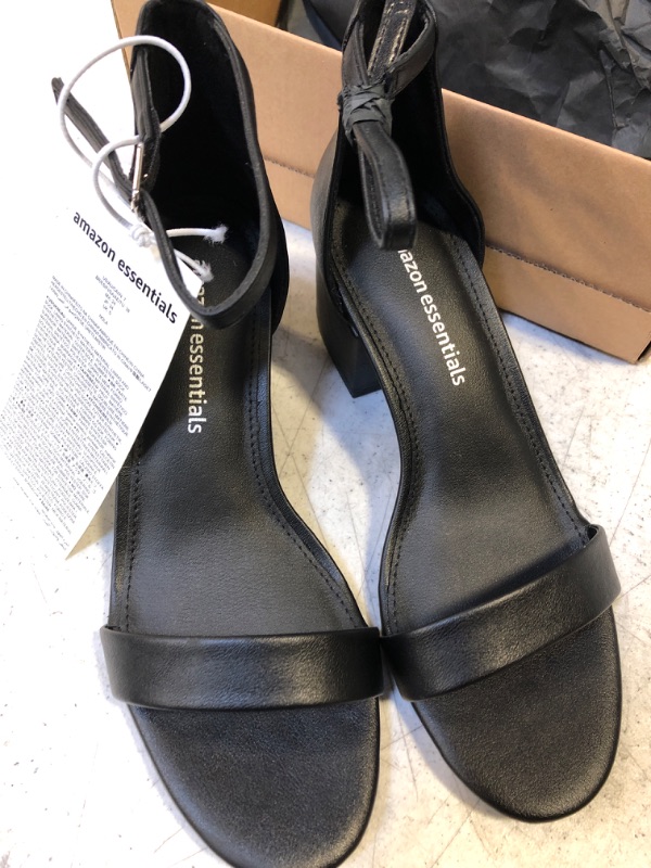 Photo 1 of Amazon Essentials Womens Heeled Sandal Size 7