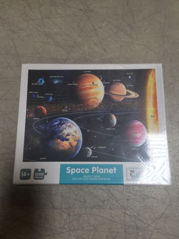 Photo 1 of SPACE PLANET 1000 PCS PUZZLE