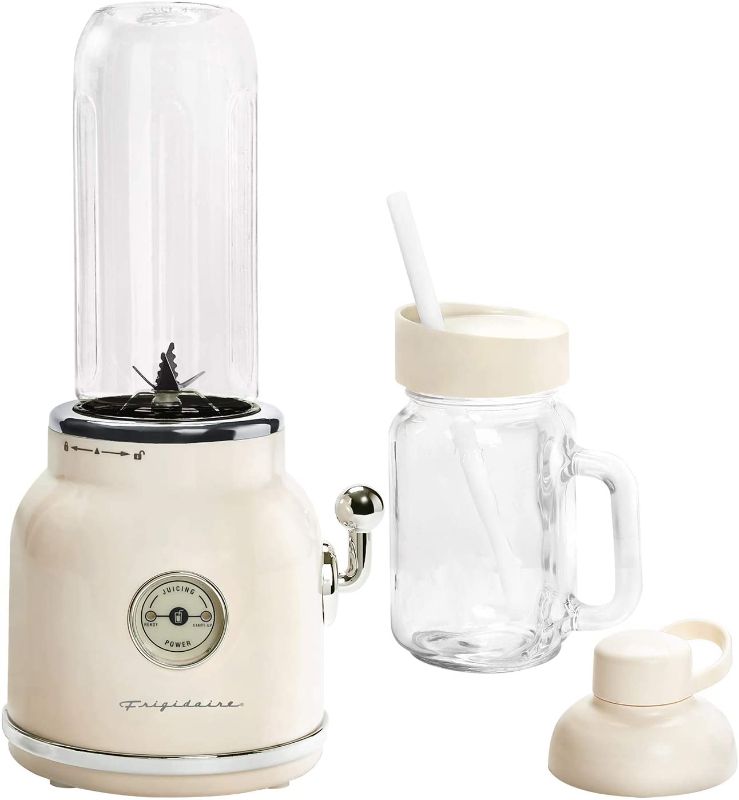 Photo 1 of FRIGIDAIRE ESMM100-CREAM 300-Watt Retro Smoothie Maker, Cream
