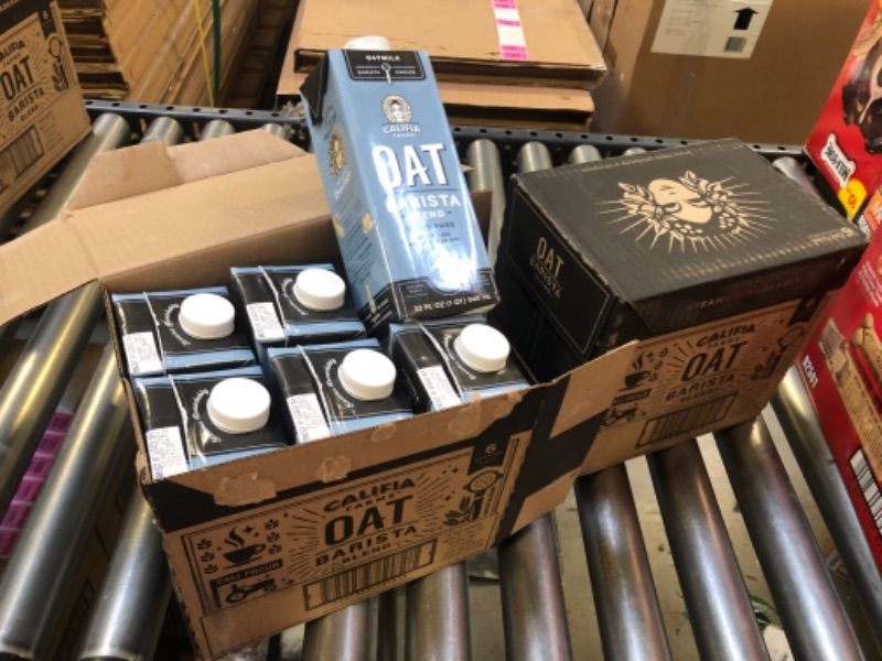 Photo 2 of 2 BOXES Califia Farms - Oat Milk, Unsweetened Barista Blend, 32 Fl Oz (Pack of 6) | Shelf Stable | Non Dairy Milk | Creamer | Vegan | Plant Based | Gluten-Free | Non-GMO BEST BY 30 NOV 2021
