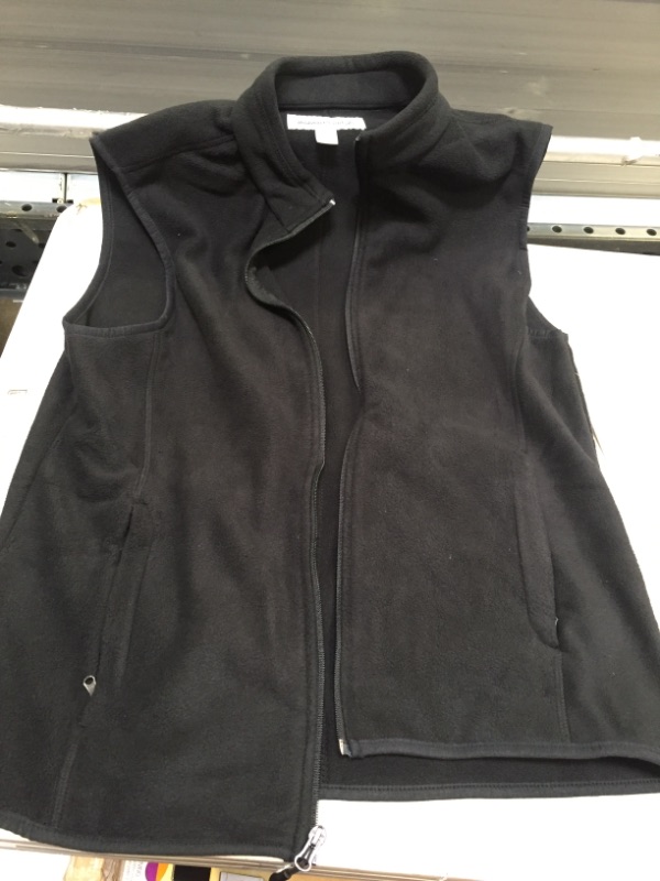 Photo 1 of WPMENS BLACK VEST ZIP UP SIZE MEDIUM