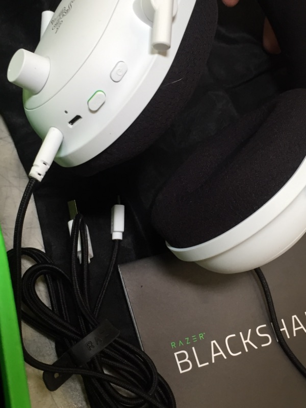 Photo 9 of Razer BlackShark V2 Pro Wireless Gaming Headset: THX 7.1 Spatial Surround Sound - 50mm Drivers - Detachable Mic - for PC, PS5, PS4, Switch, White UNABLE TO TEST FOR PROPER FUNCTION 
