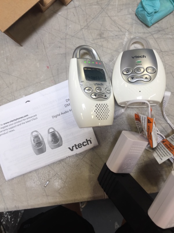 Photo 1 of VTech DM221 Audio Baby Monitor with up to 1,000 ft of Range, Vibrating Sound-Alert, Talk Back Intercom & Night Light Loop, White/Silver FUNCTIONS PROPERLY 
