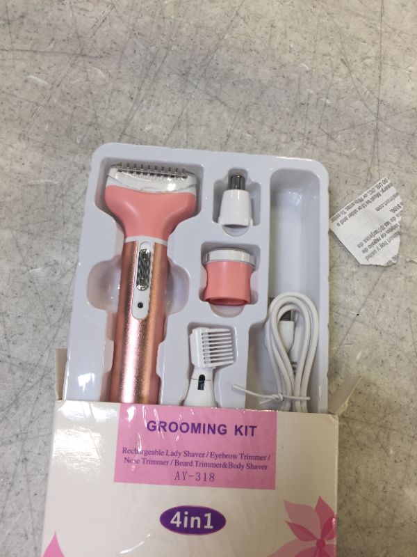 Photo 1 of 4 in 1 grooming kit 