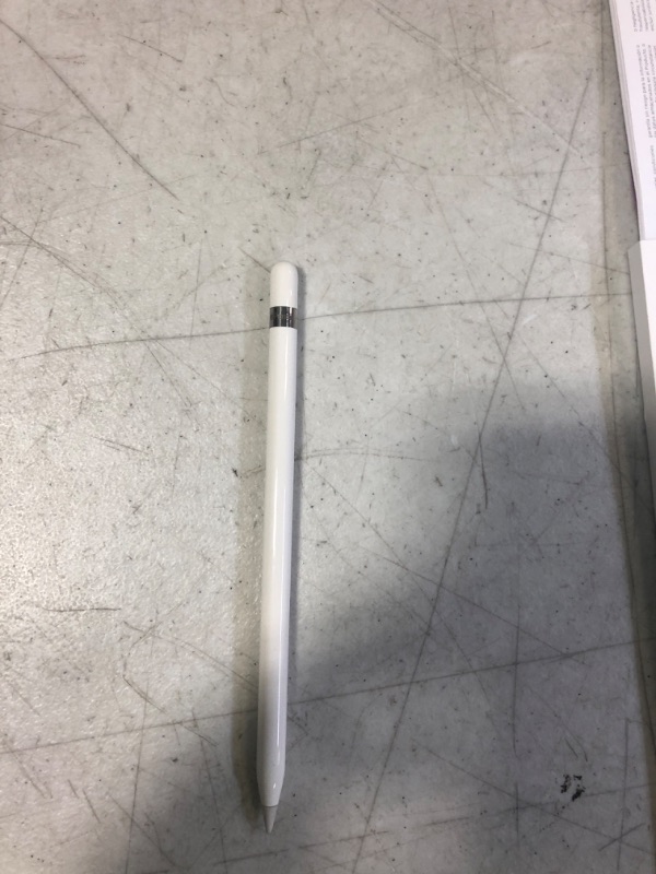 Photo 2 of Apple Pencil (1st Generation)
