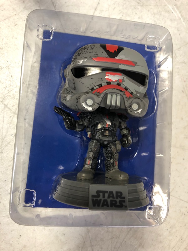 Photo 2 of Funko Pop! Star Wars: Across The Galaxy - Hunter with Pin, Amazon Exclusive
