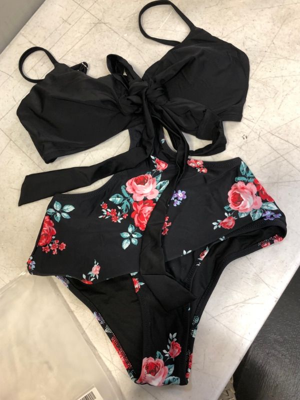 Photo 1 of womens cupshe bathing suit size M