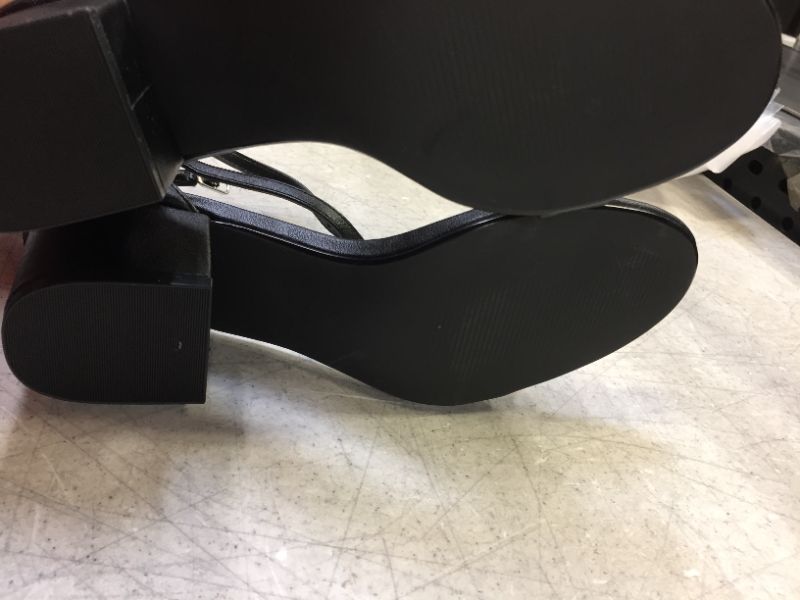 Photo 1 of womens high heels color black size 7.5 