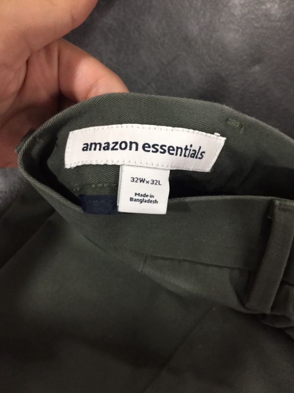 Photo 2 of 32W x 32L Amazon Essentials green classic mens pants