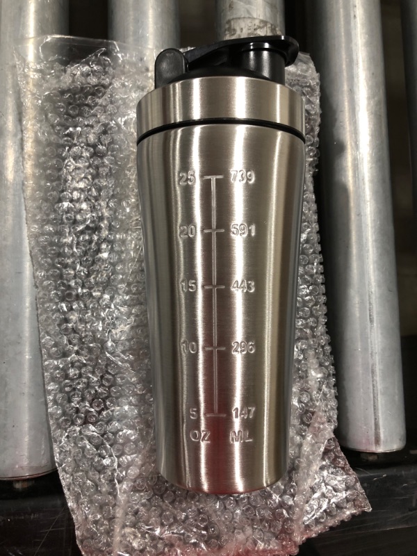 Photo 2 of 25oz Wide Mouth Lid Stainless Steel Shaker Bottle
