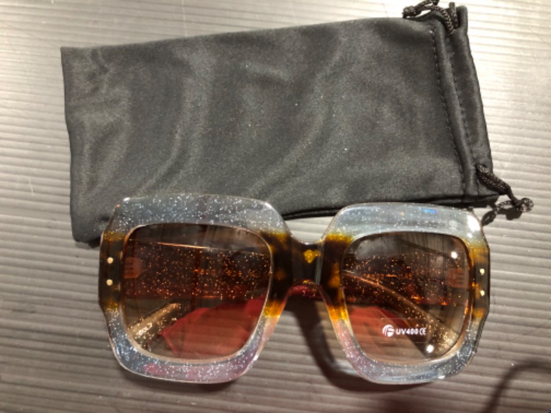 Photo 2 of FEISEDY Oversized Square Sunglasses Multi Tinted Glitter Frame Stylish Inspired B2276
