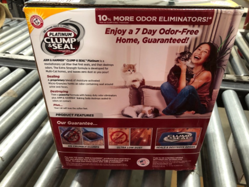 Photo 3 of Arm & Hammer Litter Platinum Clump & Seal Cat Litter, 40-lb Box
