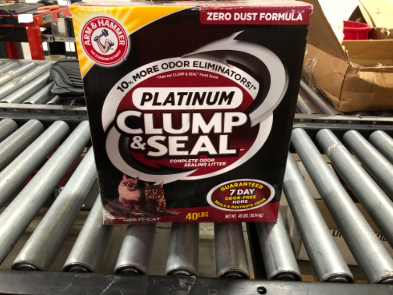 Photo 2 of Arm & Hammer Litter Platinum Clump & Seal Cat Litter, 40-lb Box
