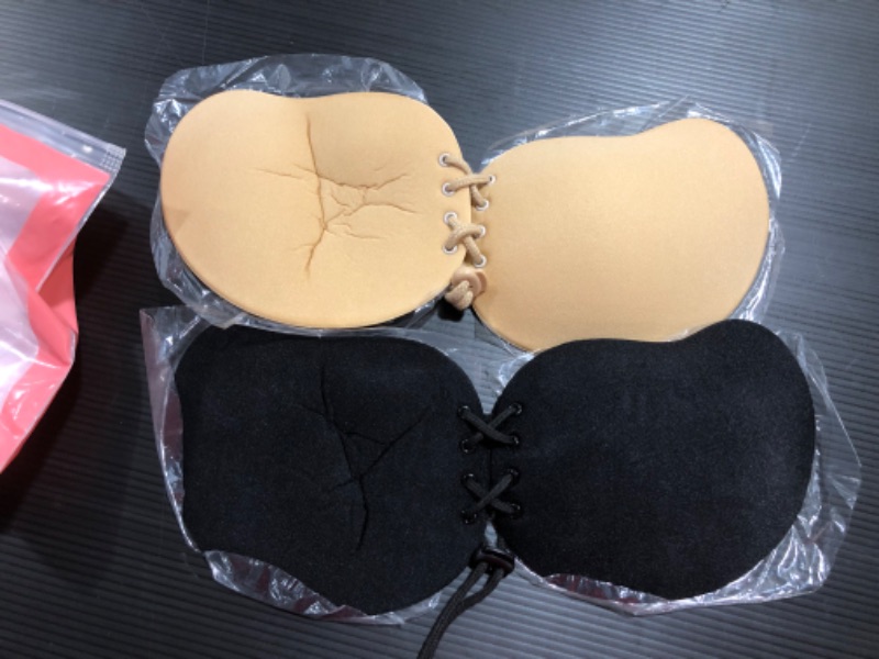 Photo 2 of Sticky Bra 2 Pairs Strapless Backless Bra Adhesive Invisible Lift up Bra Push up Bra for Backless Dress (Beige and Black)
