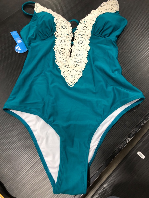 Photo 2 of Cupshe Women's Plunging V-Neck Lace Trimmed One-Piece Swimsuit Teal, L
