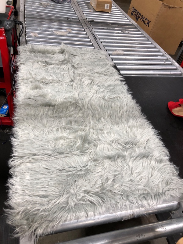 Photo 2 of Carvapet Shaggy Soft Faux Sheepskin Fur Area Rugs Floor Mat Luxury Beside Carpet for Bedroom Living Room 2ft x 4ft, Grey

