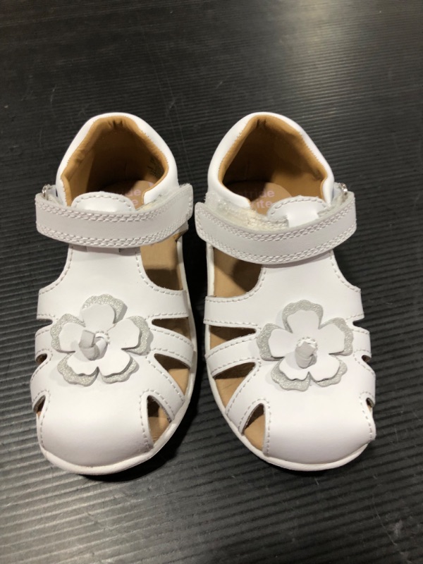 Photo 2 of Stride Rite Unisex-Child SRT Eleni Sandal 8
