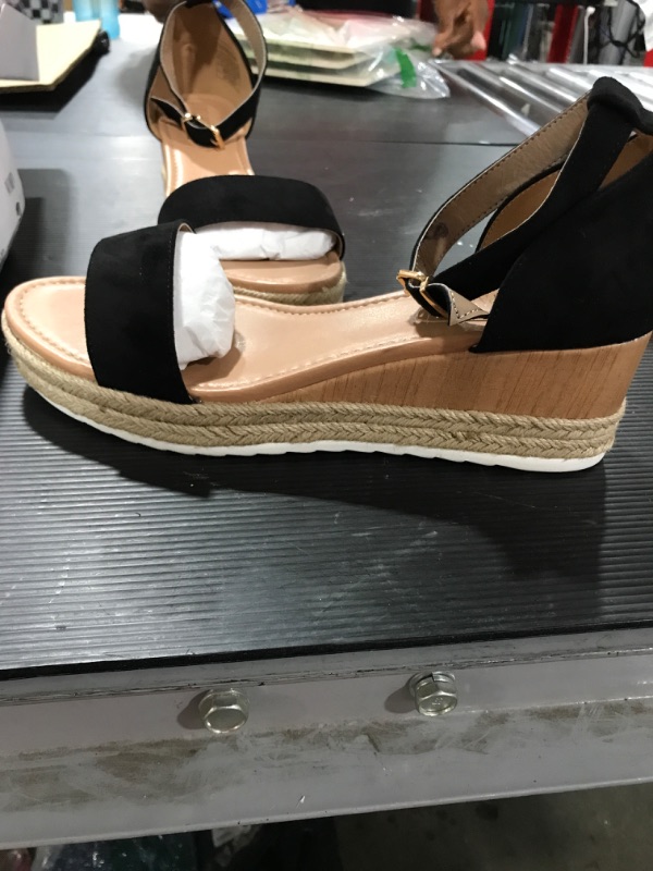 Photo 3 of DREAM PAIRS Womens Open Toe Espadrilles Dressy Platform Sandals Buckle Ankle Strap Wedges Sandals Color: Black/Suede
SIZE 11

