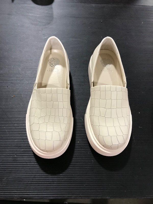 Photo 2 of Vince Camuto Abbinna Leather Slip On Platform Sneakers White Size 7 1/2
