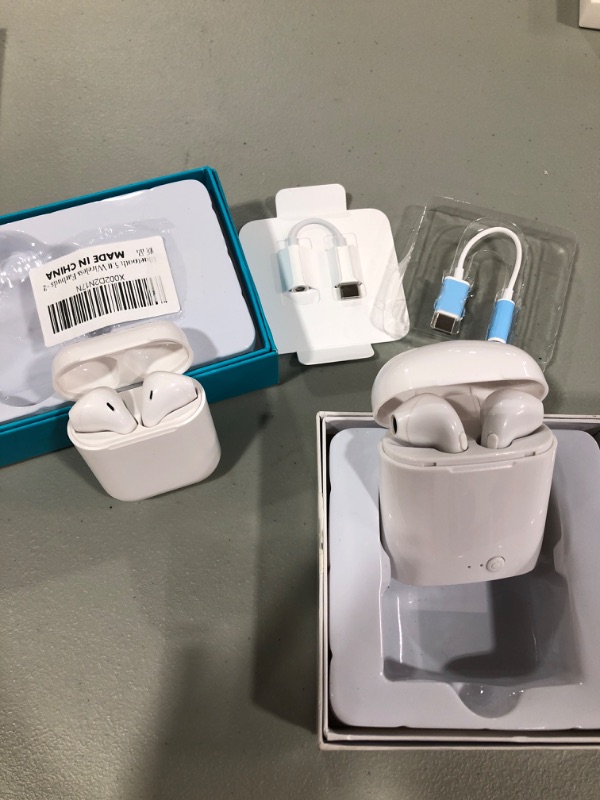 Photo 1 of Generic Ear Buds and USB-C Headphone Jack 