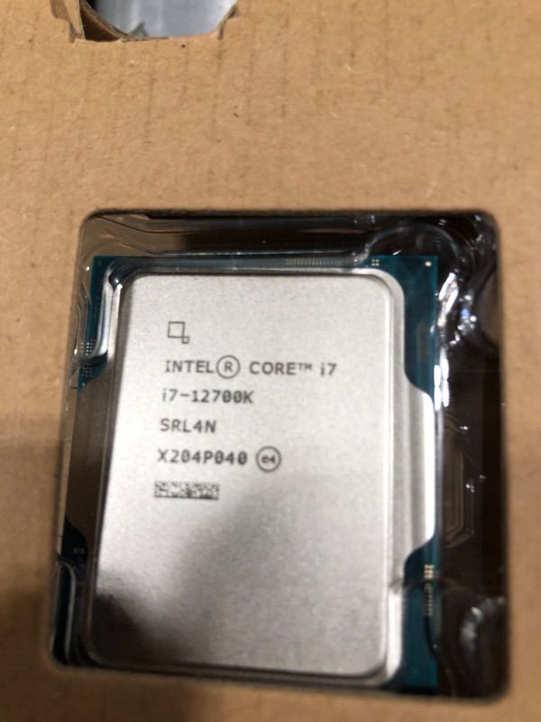 Photo 4 of Intel Core I7-12700K LGA1700 12-Core 3.6GHz Unlocked 600 Series 125W (Bx8071512700k)
