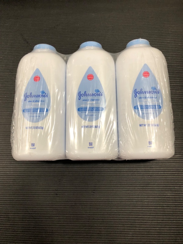 Photo 1 of Johnson's Baby Powder, Pure Cornstarch, Aloe & Vitamin E, 22 Ounce (Pack of 3)