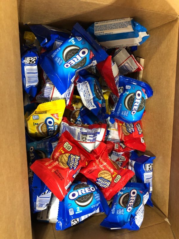 Photo 1 of OREO Original, OREO Golden, CHIPS AHOY! & Nutter Butter Cookie Snacks Variety Pack, School Lunch Box Snacks, 56 Snack Packs (2 Cookies Per Pack)
expires 08/2022

