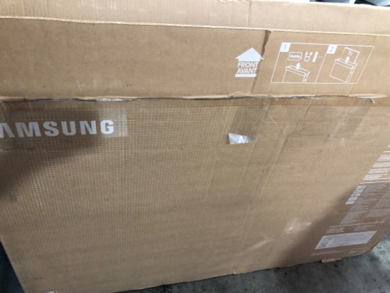 Photo 1 of Samsung 50" Smart 4K UHD TV (UN55AU8000) - Black
