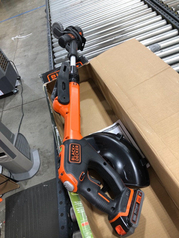 Photo 1 of Black & Decker LSTE523 20 Volt 4.0 Ah String Trimmer
