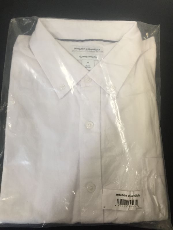 Photo 2 of Amazon Essentials Men's Regular-Fit Short-Sleeve Pocket Oxford Shirt --- XL 
