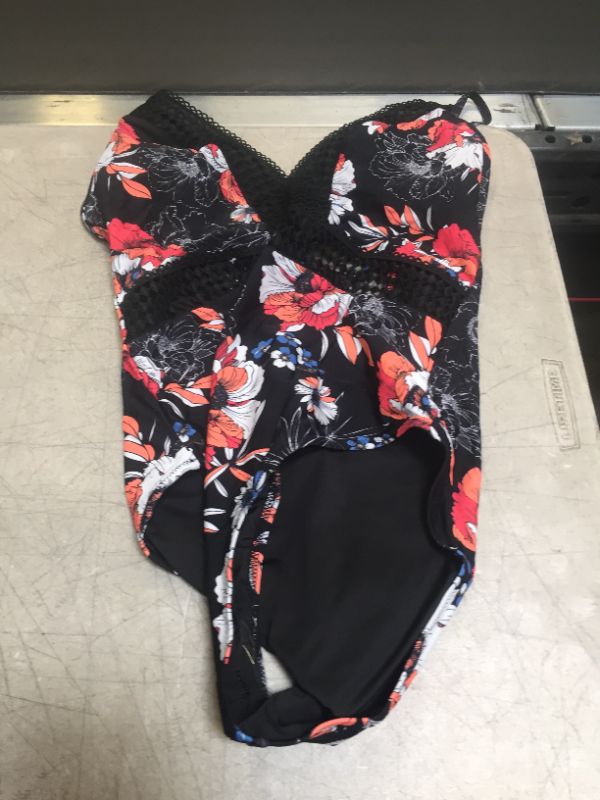 Photo 1 of CUIPSHE Marina Floral One Piece Swimsuit---LARGE---
