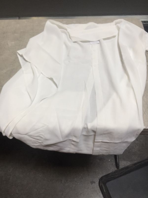 Photo 2 of CUPSHE Nala White Button Front Shirt Kimono---MEDIUM---

