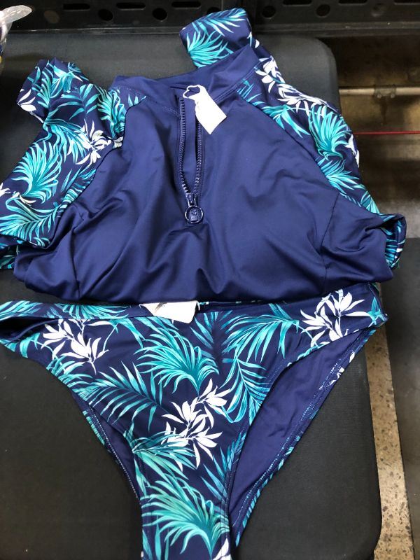 Photo 2 of CUPSHE Alexus Tropical Zipper Long Sleeve Tankini---LARGE---
