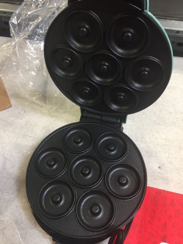 Photo 1 of Dash Mini Donut Maker Machine for Kid-Friendly Breakfast, Snacks, Desserts & More with Non-stick Surface, Makes 7 Doughnuts - Aqua
New Item. Opened Box