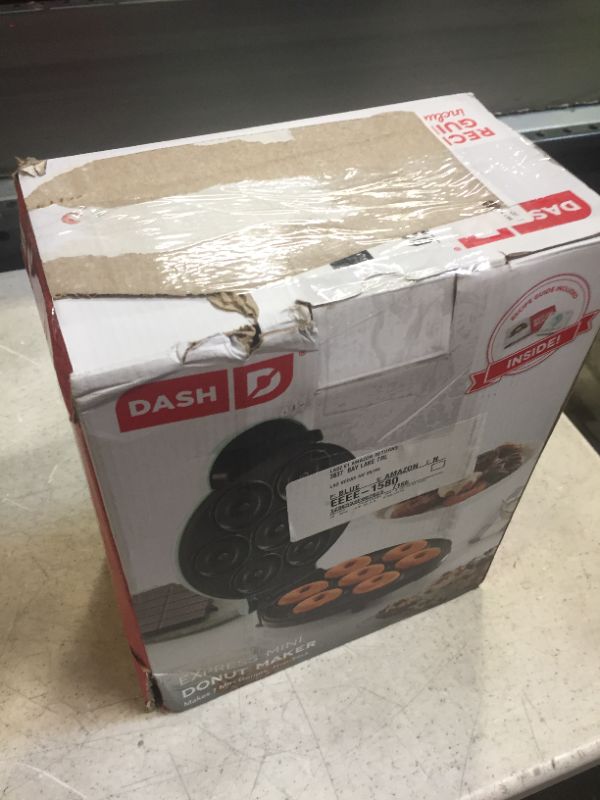 Photo 1 of Dash Mini Donut Maker Machine for Kid-Friendly Breakfast, Snacks, Desserts & More with Non-stick Surface, Makes 7 Doughnuts - Aqua
New Item. Opened Box