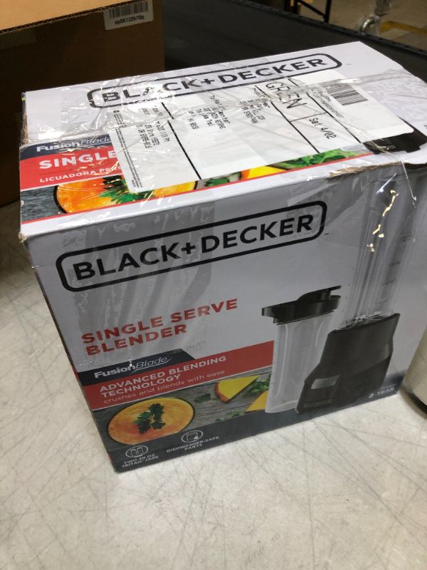 Photo 4 of BLACK+DECKER FusionBlade Personal Blender with Two 20oz Personal Blending Jars, Gray