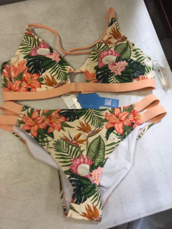 Photo 2 of Carolyn Leafy And Floral Crisscross Strappy Bikini---size Large
