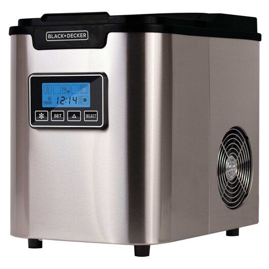 Photo 1 of BLACK+DECKER ICE MAKER 26 POUNDS 
