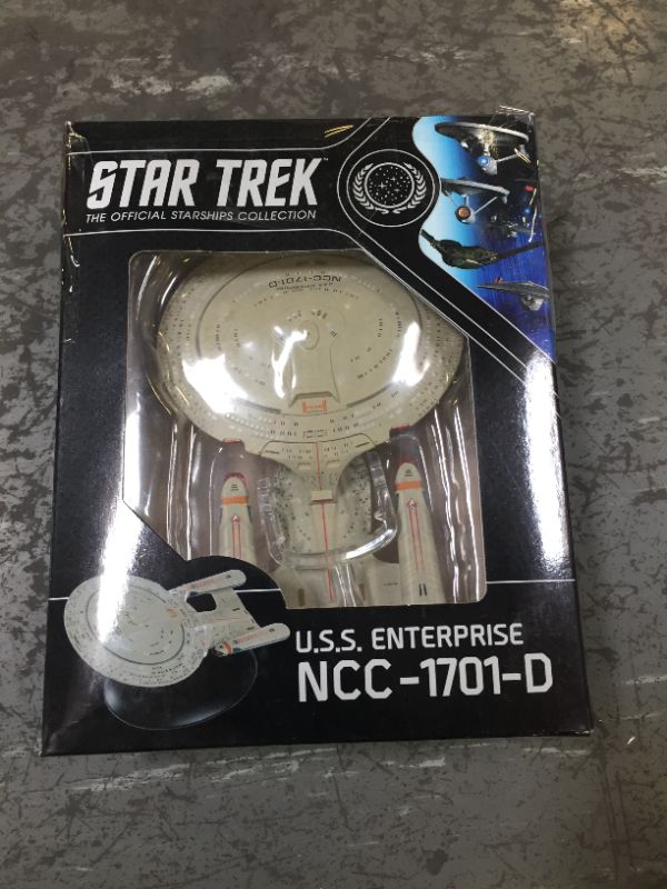 Photo 1 of Star Trek The Official Starships Collection | U.S.S. Enterprise NCC-1701-D Collector's Edition Starship by Eaglemoss Hero Collector
