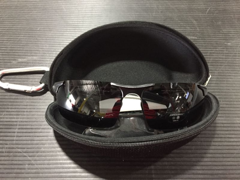 Photo 1 of Duco sunglasses