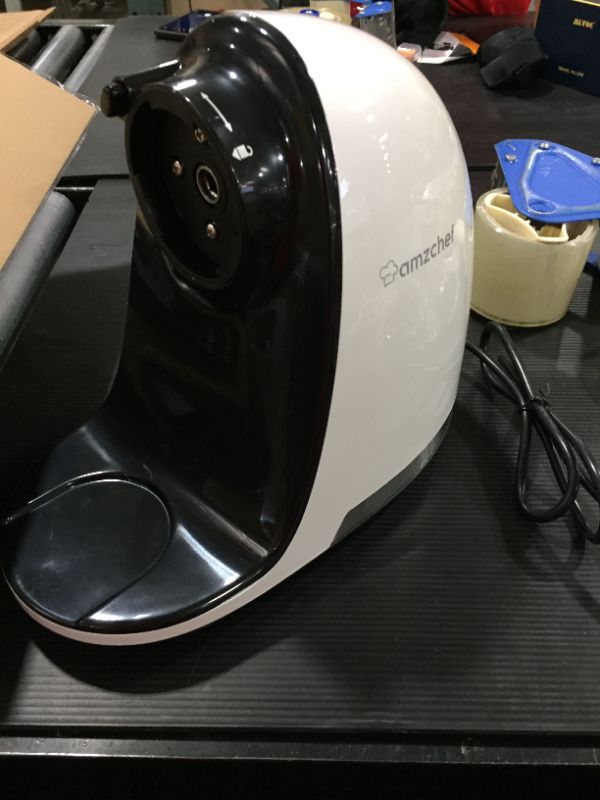 Photo 1 of Slow Juicer,AMZCHEF Slow Masticating Juicer Extractor Professional Machine with Quiet Motor/Reverse Function,Cold Press Juicer with Brush,for High Nutrient Fruit & Vegetable Juice (White)
