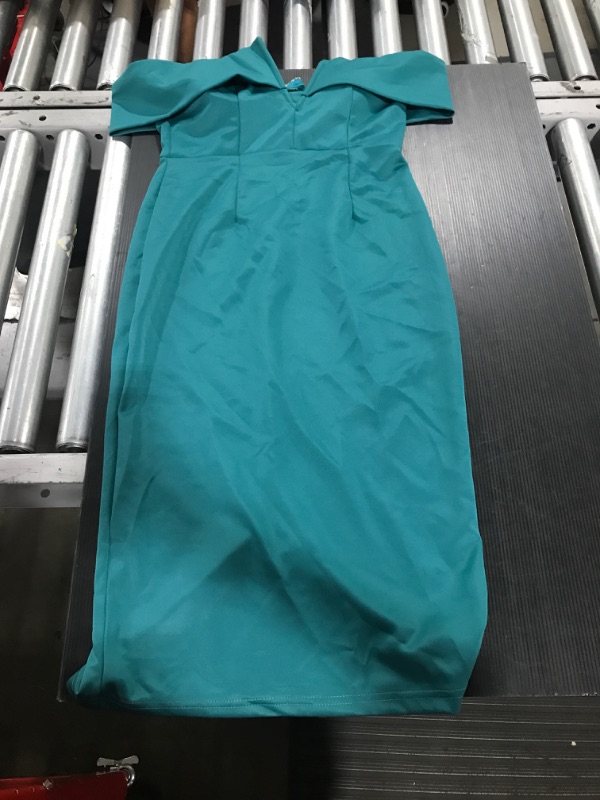 Photo 1 of Formal Green Dress. Size Med.